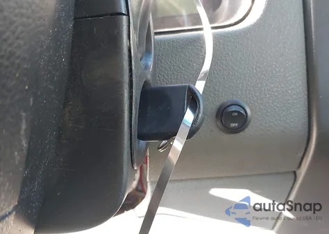 2006 Ford F-150 from USA, damaged, VIN 1FTPX14506NA63696